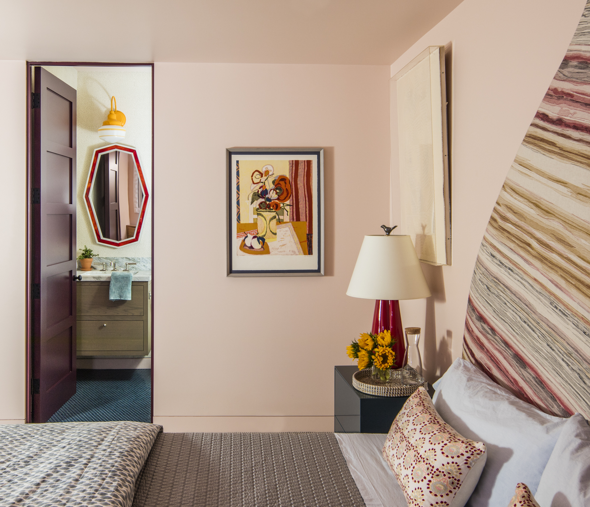 Forum Phi_Victorian Revival_Guest Room 1